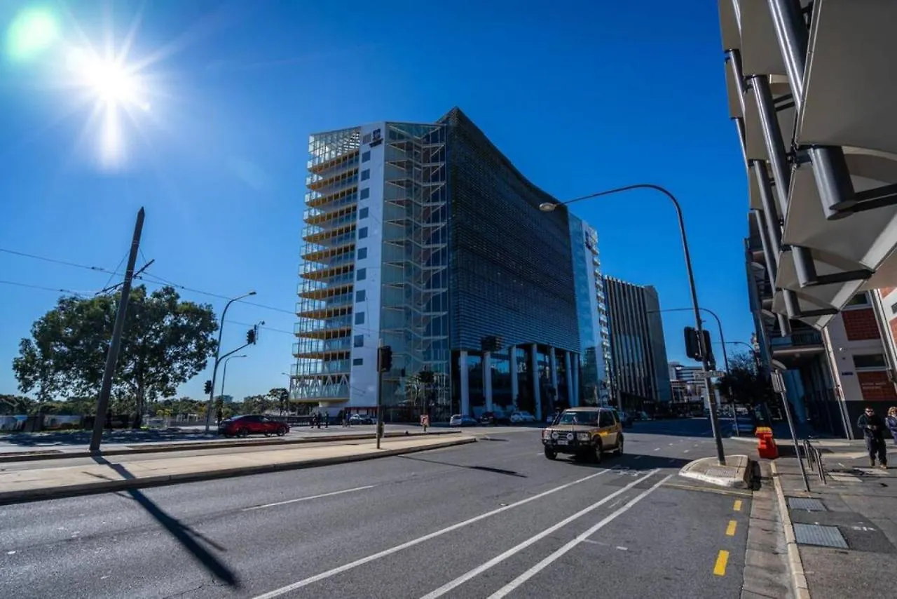Infinity On Morphett Adelaide Apartment