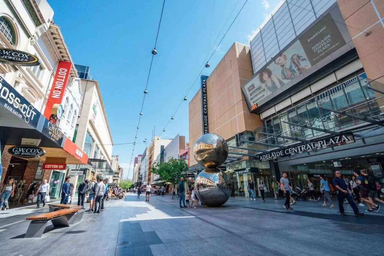 Infinity On Morphett Adelaide Apartment 0*,